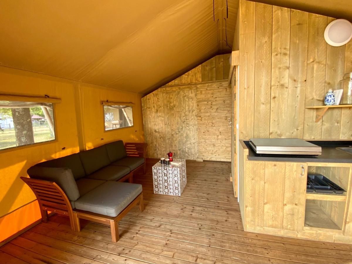 Camping La Kahute - Tente Lodge Au Coeur De La Foret Carcans Exteriér fotografie