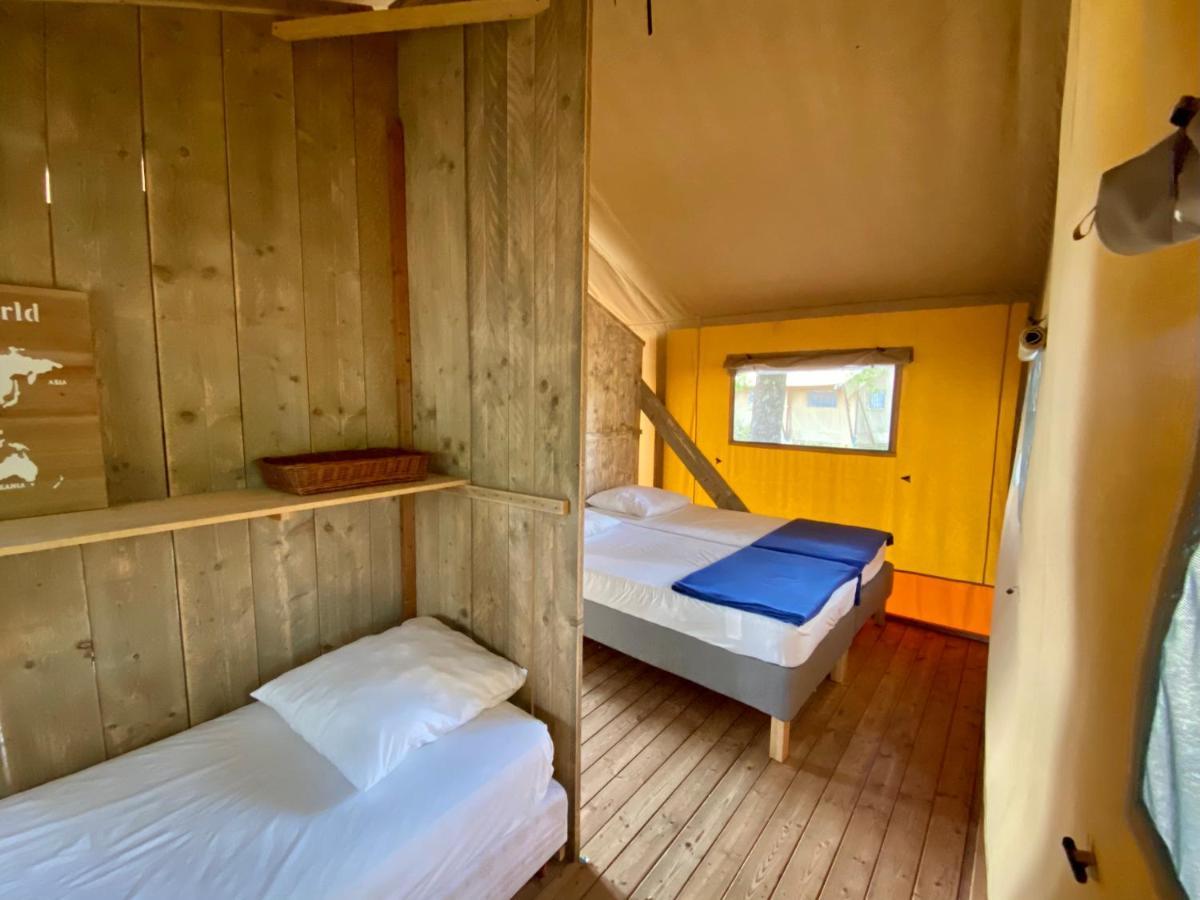 Camping La Kahute - Tente Lodge Au Coeur De La Foret Carcans Exteriér fotografie