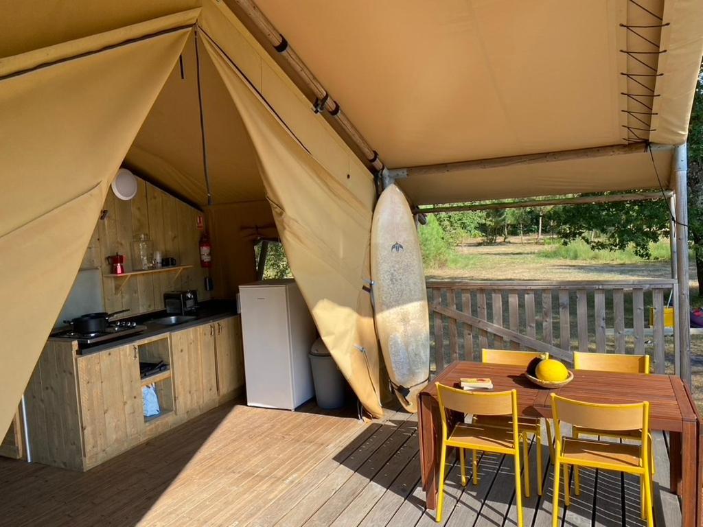Camping La Kahute - Tente Lodge Au Coeur De La Foret Carcans Exteriér fotografie