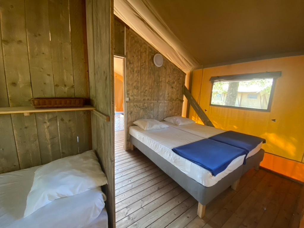 Camping La Kahute - Tente Lodge Au Coeur De La Foret Carcans Exteriér fotografie