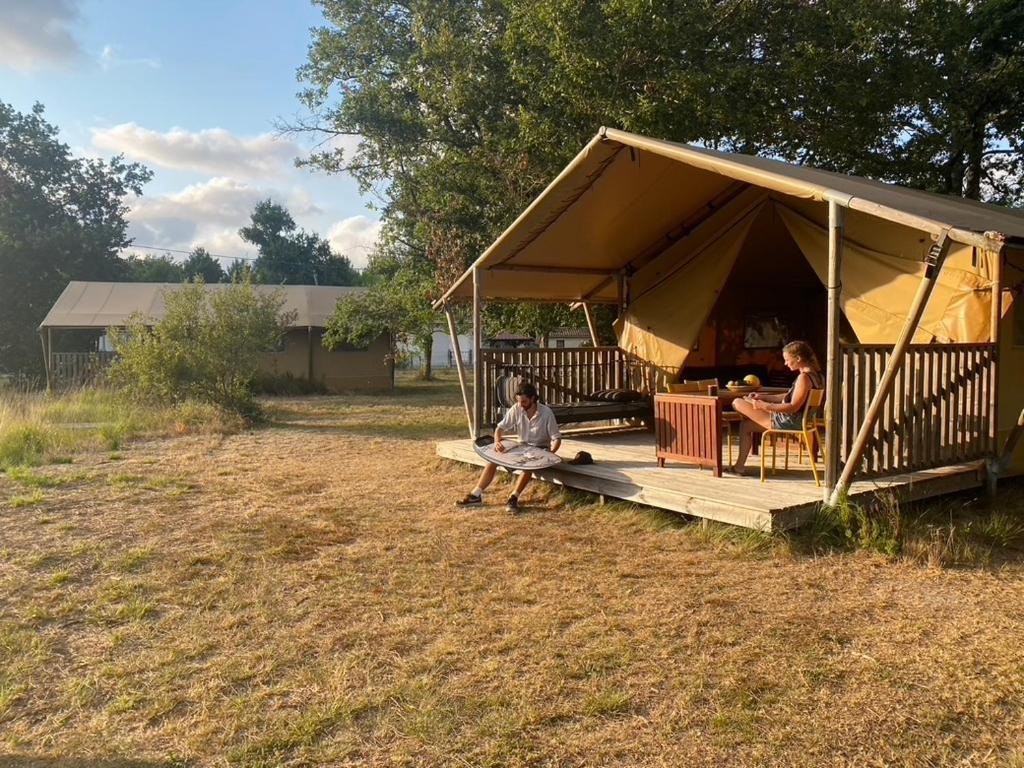 Camping La Kahute - Tente Lodge Au Coeur De La Foret Carcans Exteriér fotografie