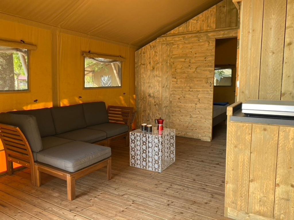 Camping La Kahute - Tente Lodge Au Coeur De La Foret Carcans Exteriér fotografie