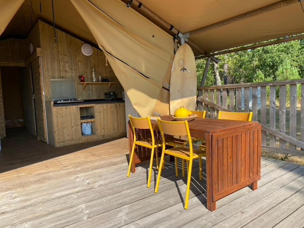 Camping La Kahute - Tente Lodge Au Coeur De La Foret Carcans Exteriér fotografie